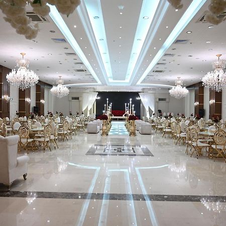 Le Meridien Medyna Zewnętrze zdjęcie A wedding hall in Cairo, Egypt