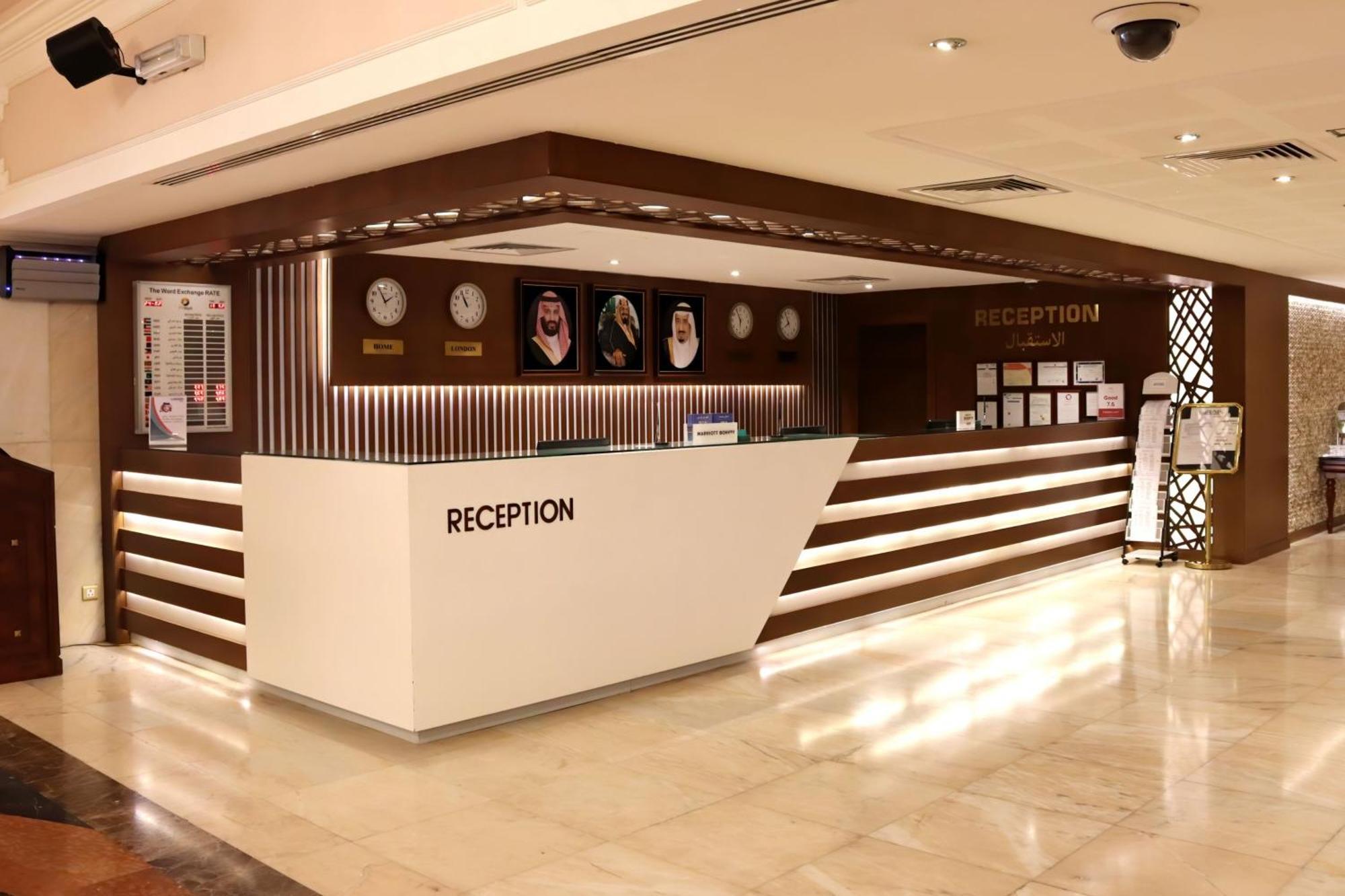 Le Meridien Medyna Zewnętrze zdjęcie Reception desk